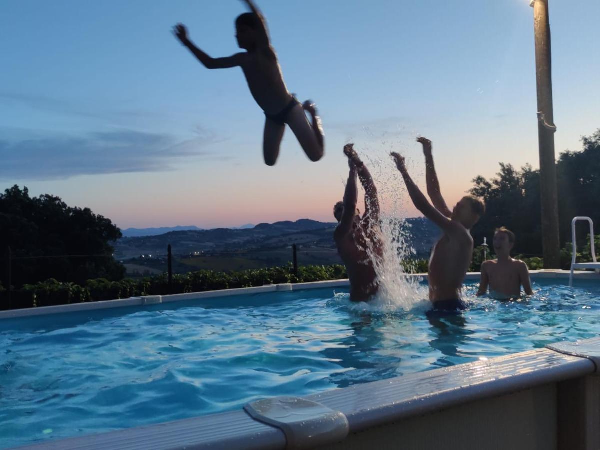 La Violetta Villa Camerano Luaran gambar